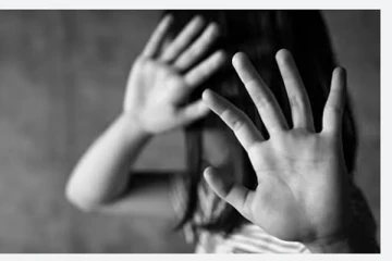 தகாத உறவு: 3வயது சிறுமியை பாலியல் வன்கொடுமை செய்து கொன்ற இளைஞர்!