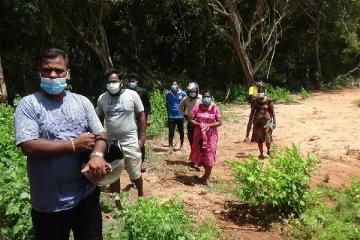 நாம்பன்குளத்தில் பொது மக்களின் எதிர்ப்பால் தடுத்து நிறுத்தப்பட்ட எல்லையிடும் செயற்பாடு