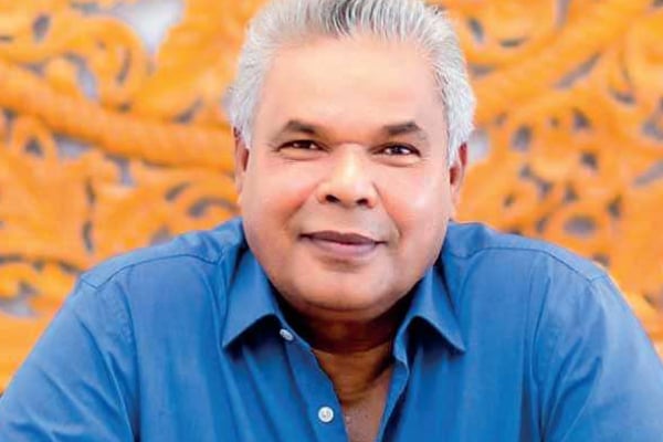 ஆடம்பர காரினை அடுத்து உலங்குவானூர்தி - அதிரடி காட்டும் இலங்கை கோடீஸ்லவரர் | Dudley Visited Singapore To Purchase A Helicopter