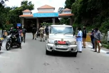 இ பாஸ் இல்லாமல் கொடைக்கானல் வரும் வாகனங்கள்!