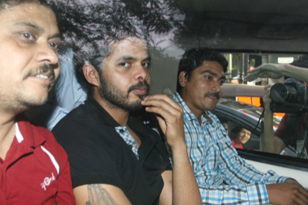 சிறைக்கு சென்ற இந்திய கிரிக்கெட் வீரர் - விடுதலையாகும் வரை தரையில் தூங்கிய அரச குடும்ப காதலி | Sreesanth Wife Recalls His Spot Fixing Arrest