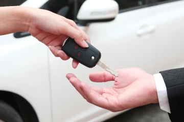 கனடாவில் பாரிய வாகன மோசடியில் ஈடுபட்ட நபர் கைது