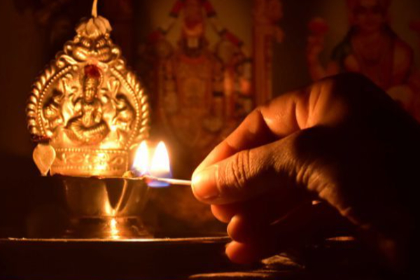 இன்று பௌர்ணமி; வீட்டில் இதை செய்ய மறக்காதீங்க! | Today Is The Full Moon Don T Forget