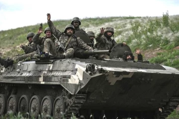 2,000 பேரை சுற்றிவளைத்த ரஷ்யா - தானாக சரணடையும் உக்ரைன் வீரர்கள்