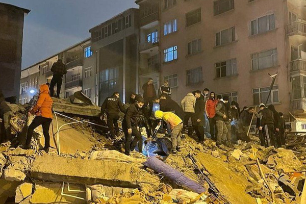 துருக்கி பூகம்பம் ; உயிரிழந்தோர் எண்ணிக்கை மேலும் அதிகரிப்பு | Turkey Earthquake Death Toll Continues To Rise