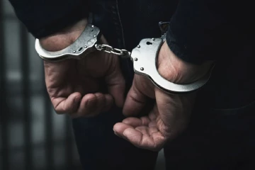 කේරළ ගංජා සමග පොලිසියේ දෙදෙනෙක් අත්අඩංගුවට