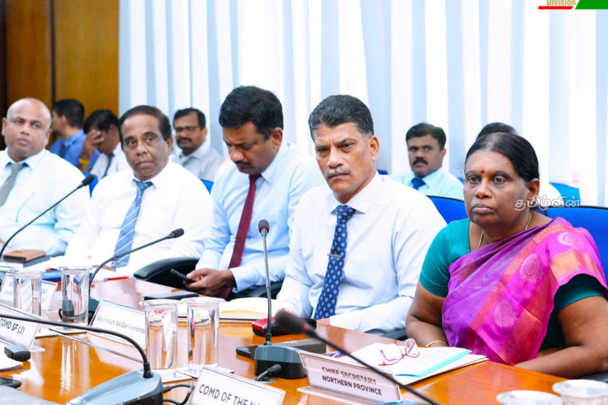 காணி விடுவிப்புக்காக இராணுவத்துடன் ஆளுங்கட்சியினர் கடும் வாக்குவாதம்! | Ruling Party And Military Argument Land Release காணி விடுவிப்புக்காக இராணுவத்துடன் ஆளுங்கட்சியினர் கடும் வாக்குவாதம்! | Ruling Party And Military Argument Land Release