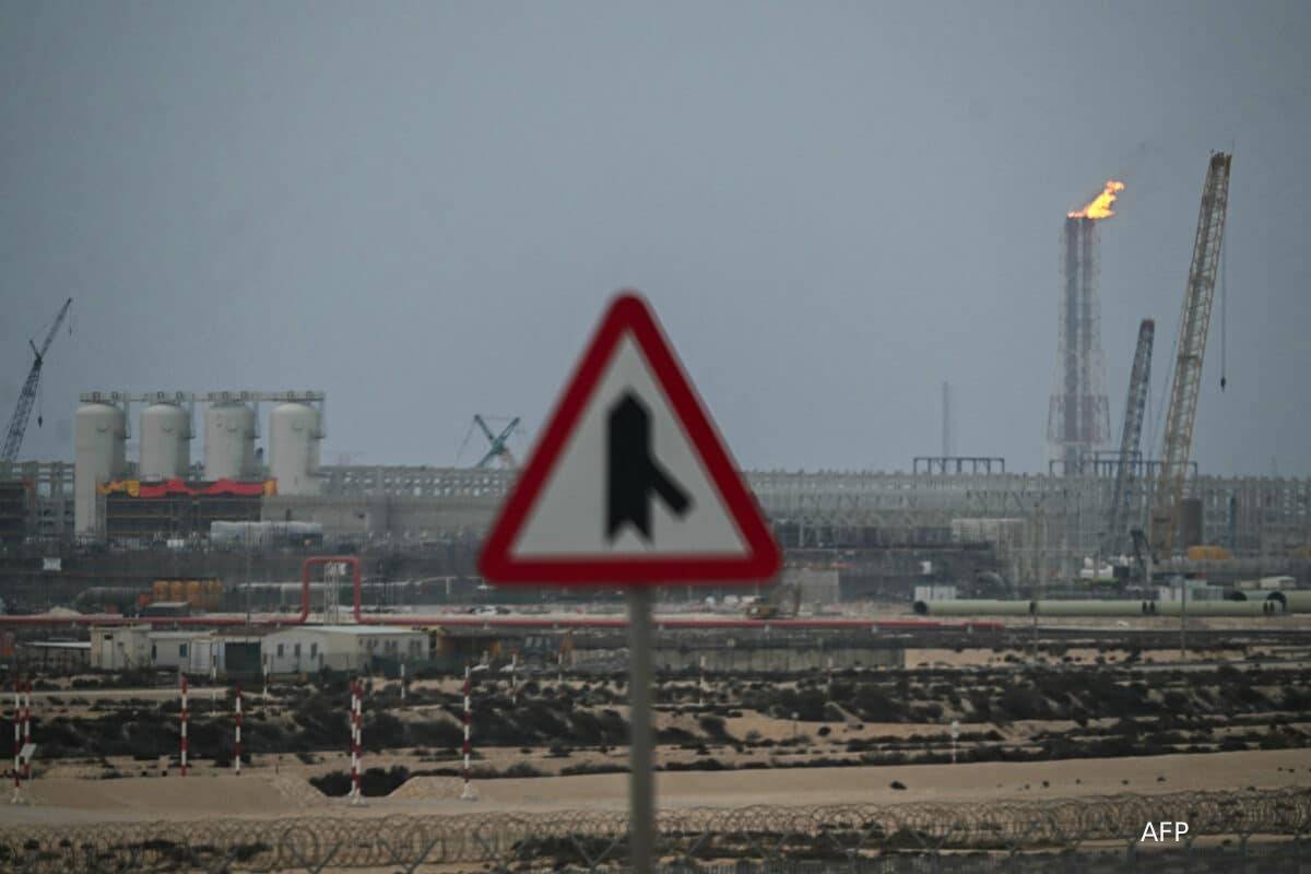 இன்னும் சில தினங்களில்... கத்தாரின் எச்சரிக்கையால் உச்சம் தொட்ட எண்ணெய் விலை | Qatar Warns Gulf Production Stop