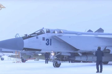 உக்ரைனில் தரைவழியில் ரஸ்யாவுக்கு பின்னடைவு! முதல் தடவையாக ஏவிய ஹைப்பர்சோனிக் ஏவுகணை! (காணொளி)