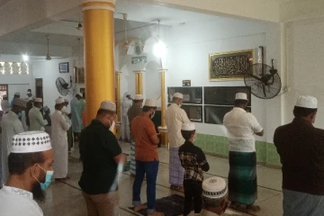 நாட்டின் பல பகுதிகளில் சிறப்பாக இடம்பெற்ற ஹஜ் பெருநாள் தொழுகை