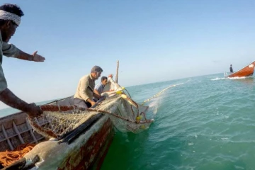 செஷல்ஸ் தீவில் தமிழக மீனவர்கள்  25 பேர் கைது