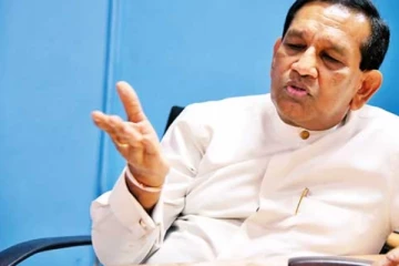 එකද..එකද..එකද…උනුත් එකද මුනුත් එකද..මේ ඔක්කොටම වඩා ඒගොල්ලෝ කෑව එක ලොකුයිනේ ! ජවිපෙට කටඋත්තර නැති වෙන්න රාජිත දුන්න අමුතු ටෝක් එක ? (VIDEO)