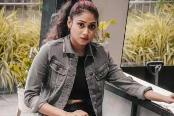 மேலாடை இல்லாமல் போட்டோ ஷுட் எடுத்த பிக்பாஸ் புகழ் நாயகி