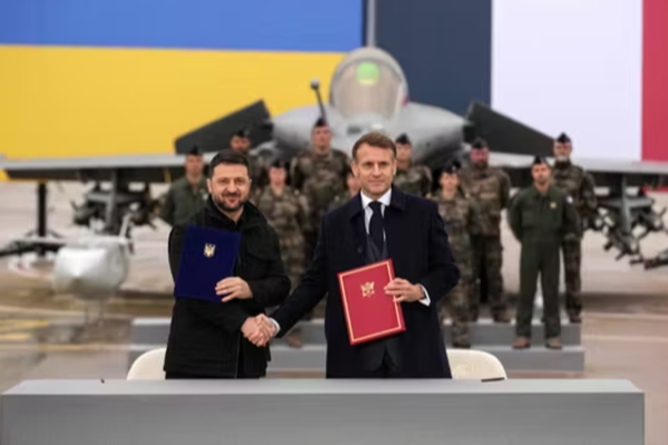 பிரான்சிடம் இருந்து 100 ரபேல் போர் விமானம் வாங்குகிறது உக்ரைன் | Ukraine Buys 100 Rafale Jets From France