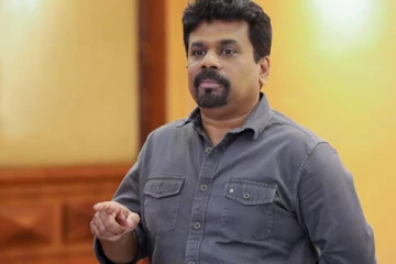 அனுரகுமார மீது முட்டை வீச்சு தாக்குதல்