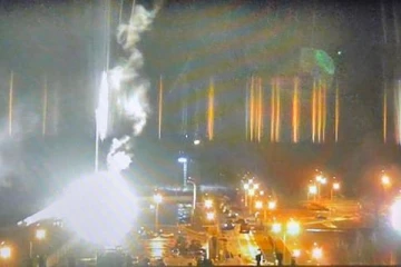 ரஷ்யாவின் தாக்குதலில் ஐரோப்பாவின் மிகப் பெரிய அணுமின் நிலையத்தில் தீப்பரவல்! - உலகப் பாதுகாப்புக்கு அச்சுறுத்தல்(video)