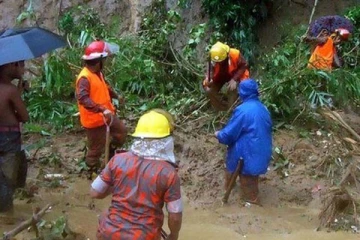 பலாங்கொடை மண்சரிவு : தொடரும் மீட்பு பணிகள்