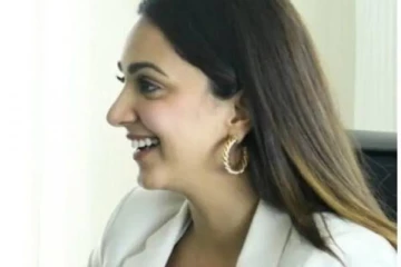 சம்பள விஷயத்தில் கோபத்தை ஏற்படுத்திய பிரபல நடிகை! அதுவும் இந்த இயக்குநரிடமா?
