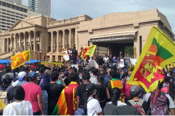 மக்களின் போராட்டங்களை திசை திருப்ப திட்டம்