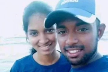 பதின்ம வயதில் வந்த காதல்; 10வருடங்கள் காத்திருப்பு; இலங்கை பிரபலத்தின் சுவாரஸ்ய காதல் கதை!(Photos)
