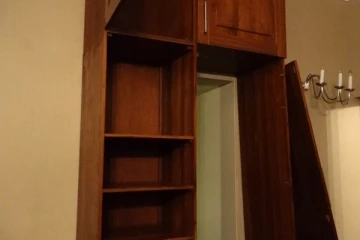 ஜனாதிபதி மாளிகையில் பதுங்கு குழிக்குள் இருக்கும் இரகசிய அறை