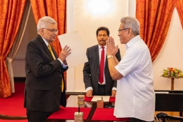 கொந்தளிப்பான நேரத்தில் சவாலான பணி - ரணிலின் நியமனம் குறித்து கோட்டாபய வெளியிட்ட தகவல்(photo)