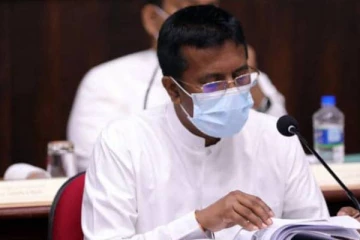 வாகனங்கள் வேண்டும் என்று நாங்கள் கோரவில்லை - நாடாளுமன்ற உறுப்பினர் வசந்த யாப்பா பண்டார