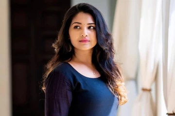 அசிங்கப்படுத்திய விஜய் டிவி.. வேறு சேனலில் ஹீரோயின் ஆன சரண்யா துராடி