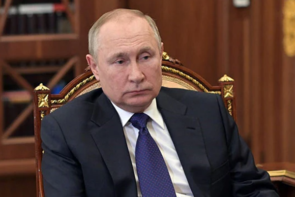 மரணப்படுக்கையில் புதின்...வாழ்நாளை எண்ணிக் கொண்டிருப்பதாக உளவாளி தகவல் - தமிழ்நாடு