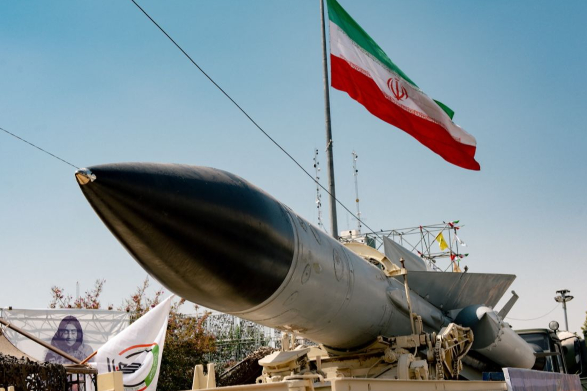 ஈரானின் ஆறு ஏவுகணை ஏவுதளங்களை தரைமட்டமாக்கிய இஸ்ரேல்! வலுக்கும் போர் பதற்றம் | Israel Destroys Six Iranian Missile Sites War