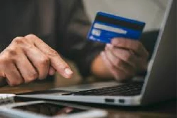 கனடாவில் இணைய வழி மோசடிகள் குறித்து எச்சரிக்கை