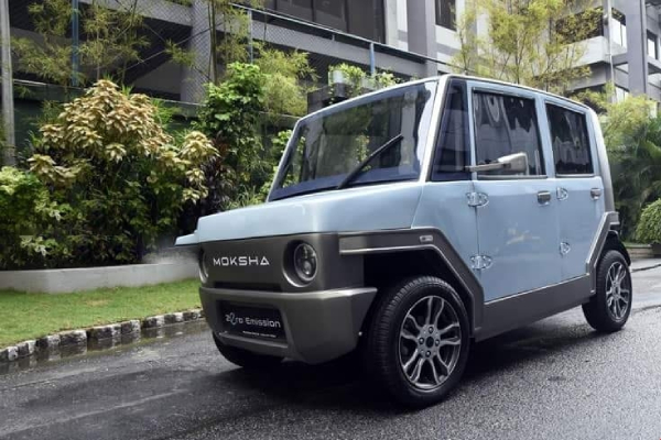 இலங்கையில் தயாரிக்கப்பட்ட  முதல் மின்சார கார்! | The First Electric Car Made In Sri Lanka