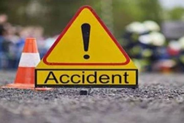 பாரவூர்தியுடன் மோதிய மோட்டார் சைக்கிள்...இளைஞன் பலி