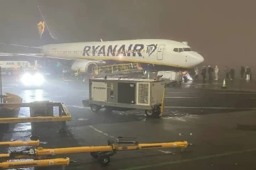 விமான சேவைகள் மேலும் தாமதமாகலாம்... பிரித்தானியாவின் முதன்மையான விமான நிலையங்கள் எச்சரிக்கை