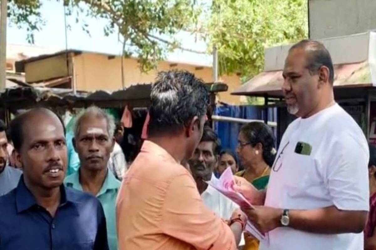 யாழ். கீரிமலையில் குவிக்கப்பட்ட குப்பைகளை அகற்றக் கோரி கவனயீர்ப்பு | Protest Remove Garbage Piled Up Keerimalai Jaffna