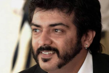 40 வருட தயாரிப்பிற்கு ஒரே படத்தால் சோலியை முடித்த அஜித் குமார்.. 12 வருடமாக முடங்கி இருக்கும் நிலை..