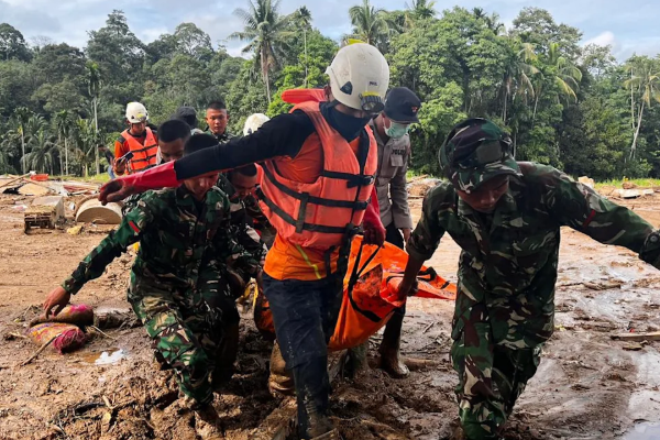 இலங்கையை உலுக்கிய பெரும் அனர்த்தம்; சடுதியாக உயர்ந்த பலி எண்ணிக்கை | Sri Lanka The Death Toll Has Suddenly Risen