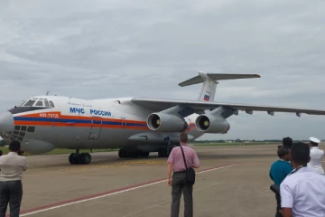 நிவாரணப் பொருட்களுடன் வந்தது ரஷ்ய விமானம்