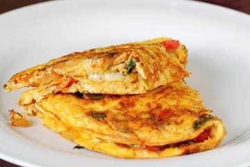 ருசியான சீஸ் ஒம்லேட் செய்து பாருங்கள்...