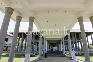 බද්දට දුන් යාපනය ජනාධිපති මන්දිරය.