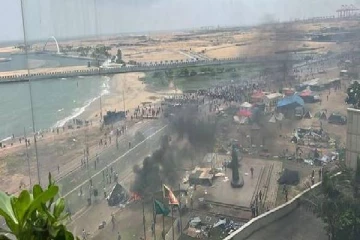 இலங்கையில்  அதிரடியாக அமுலுக்கு வந்த  ஊரடங்கு உத்தரவு!