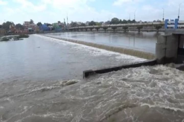 சித்திரை திருவிழாவையொட்டி மதுரை வந்தடைந்தது வைகை நீர்..!