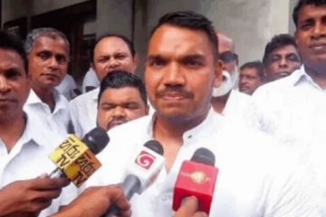 ජේවීපී එකට සල්ලි දීපු ඊබ්‍රාහිම්ව රකින්නේ ඇයි? - නාමල් රාජපක්ෂගෙන් මාලිමාවට සැර ප්‍රහාරයක්