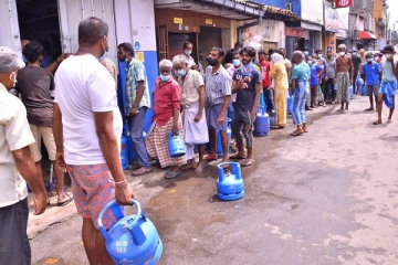 எரிவாயு தட்டுப்பாட்டுக்கு நுகர்வோரின் பாதுகாப்பும் ஒரு காரணம்!