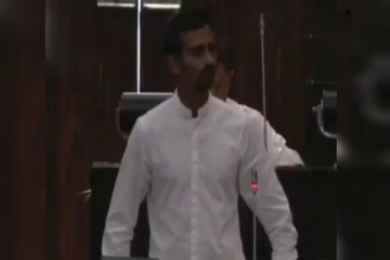 காங்கிரஸை விமர்சித்த உறுப்பினருக்கு சபையில் ஜீவன் தொண்டமான் சாட்டையடி!