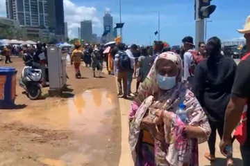 சித்திரைப் புத்தாண்டு தினமான இன்றும் காலி முகத்திடல் பகுதியில் போராட்டம் முன்னெடுப்பு