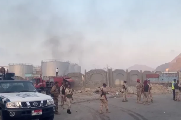 சவூதி அரேபியாவின் அதிரடி தாக்குதல்! | Uae Withdraw Forces Yemen Saudi Arabia சவூதி அரேபியாவின் அதிரடி தாக்குதல்! | Uae Withdraw Forces Yemen Saudi Arabia