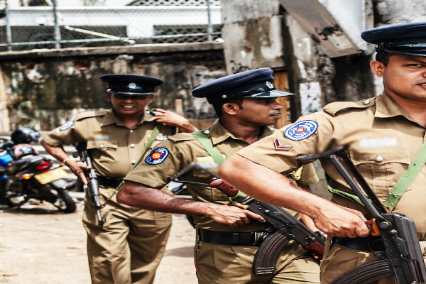 மின்சார வேலியில் சிக்கிய தாய் உயிரிழப்பு: குருநாகலில் சம்பவம் | His Son Also Died Due To Electric Shock