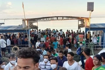 கப்பல்கள் நேருக்கு நேர் மோதல் - மீட்பு பணிகள் தீவிரம்