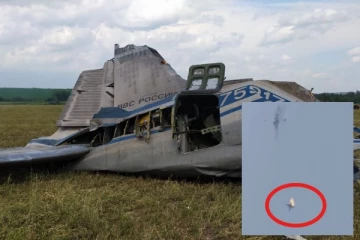 சுட்டு வீழ்த்தப்பட்ட ரஷ்ய ராணுவ விமானம்: வாக்னர் படையினர் அதிரடி தாக்குதல்: வீடியோ